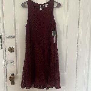 NWT Gorgeous burgundy lace dress